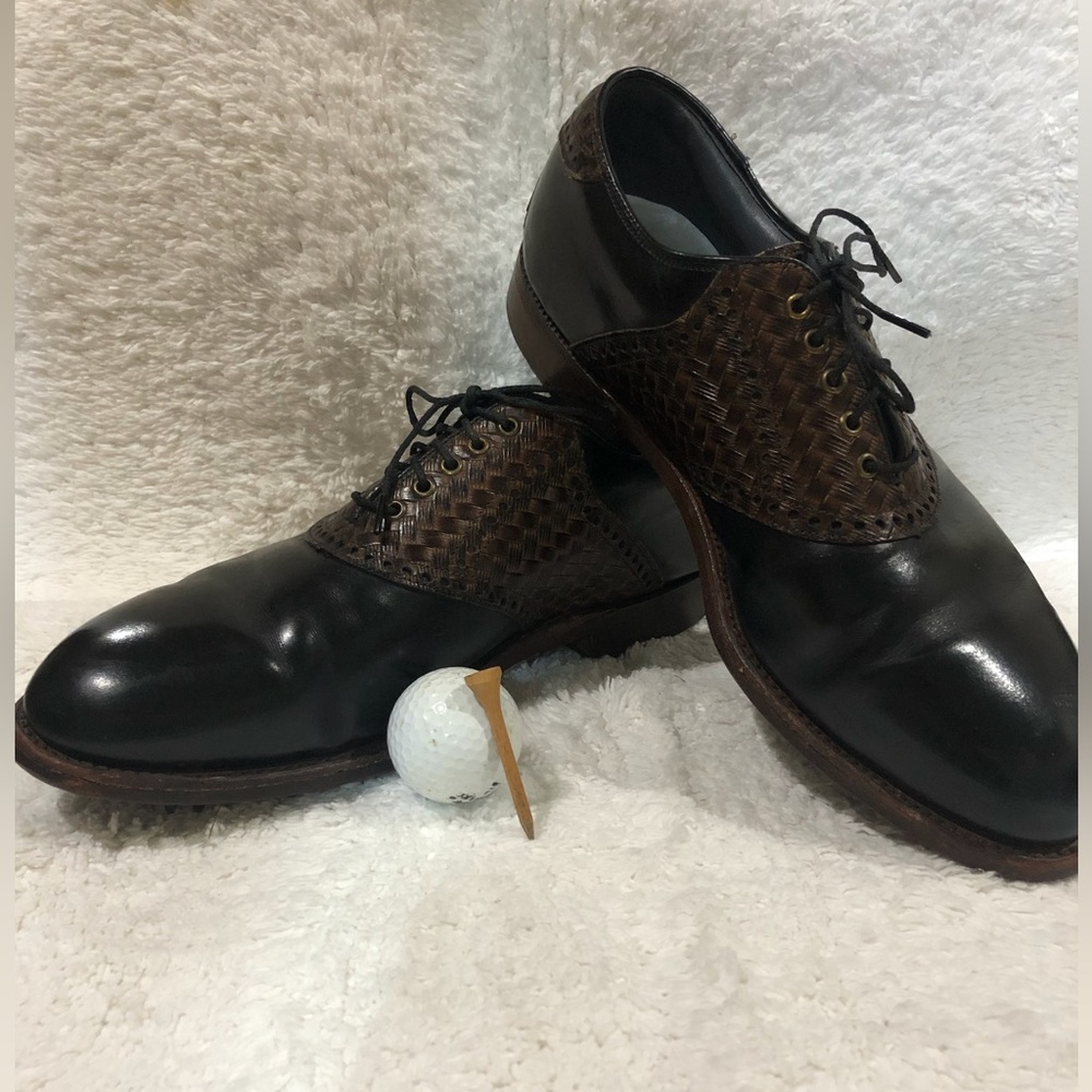 Men’s FOOTJOY Classics-Dry waterproof black & brown leather golf shoe in size 9E